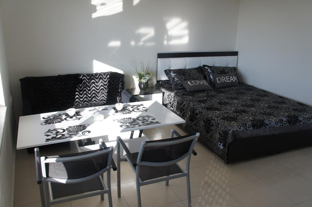 아브살라르 Sea View Studio In Orion Garden 아파트 객실 사진